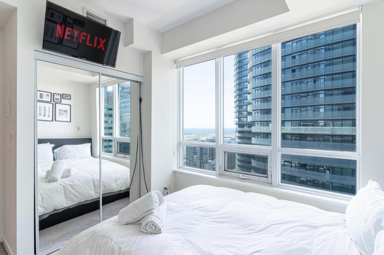 Aparthotel Beautiful Modern Toronto Luxurious Scotiabank Arena Esterno foto