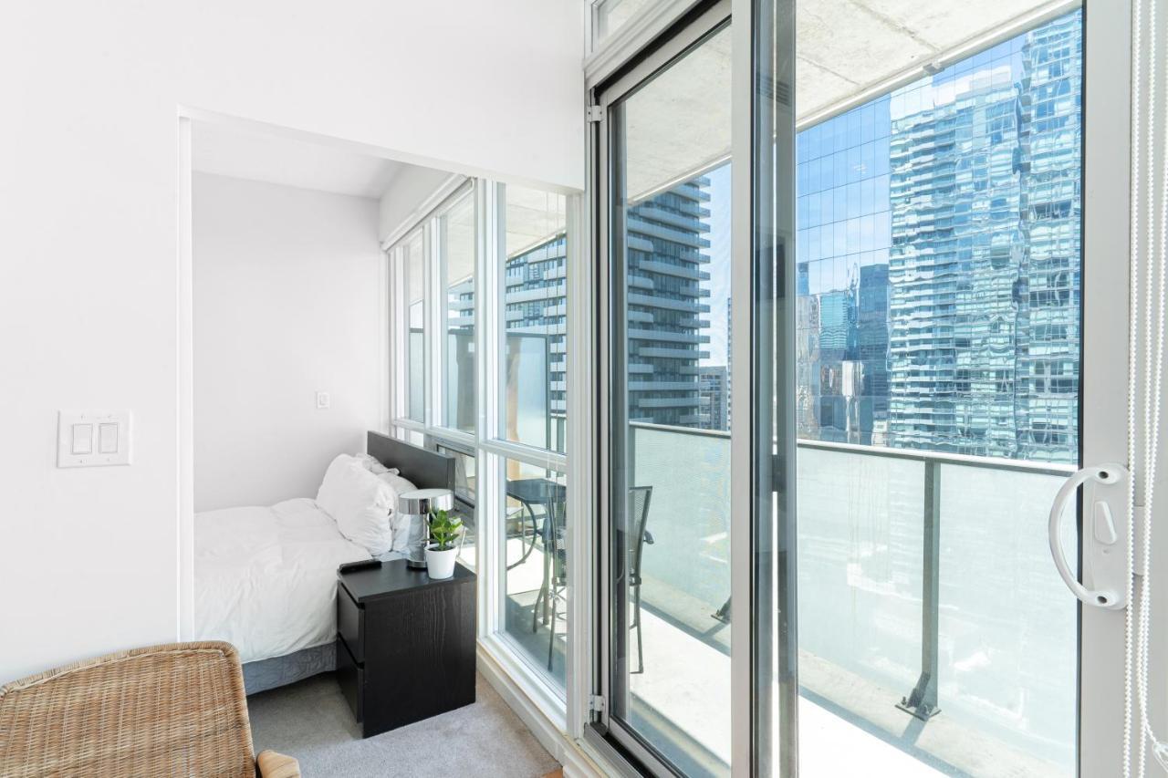 Aparthotel Beautiful Modern Toronto Luxurious Scotiabank Arena Esterno foto