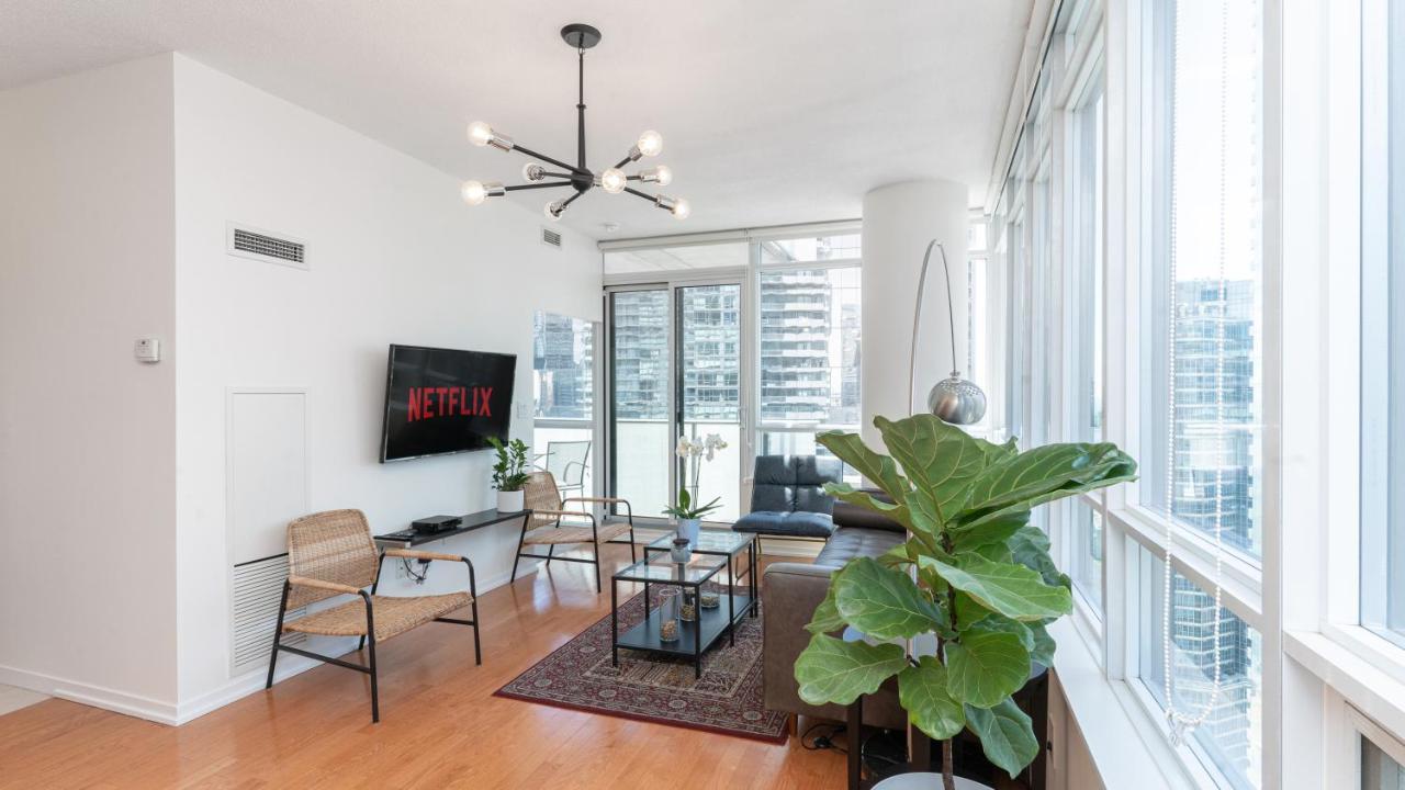 Aparthotel Beautiful Modern Toronto Luxurious Scotiabank Arena Esterno foto