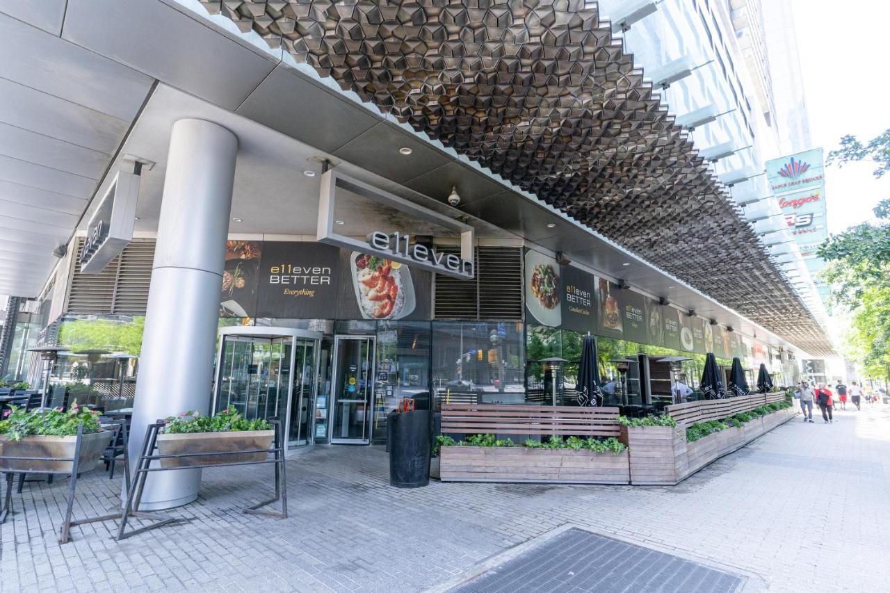 Aparthotel Beautiful Modern Toronto Luxurious Scotiabank Arena Esterno foto