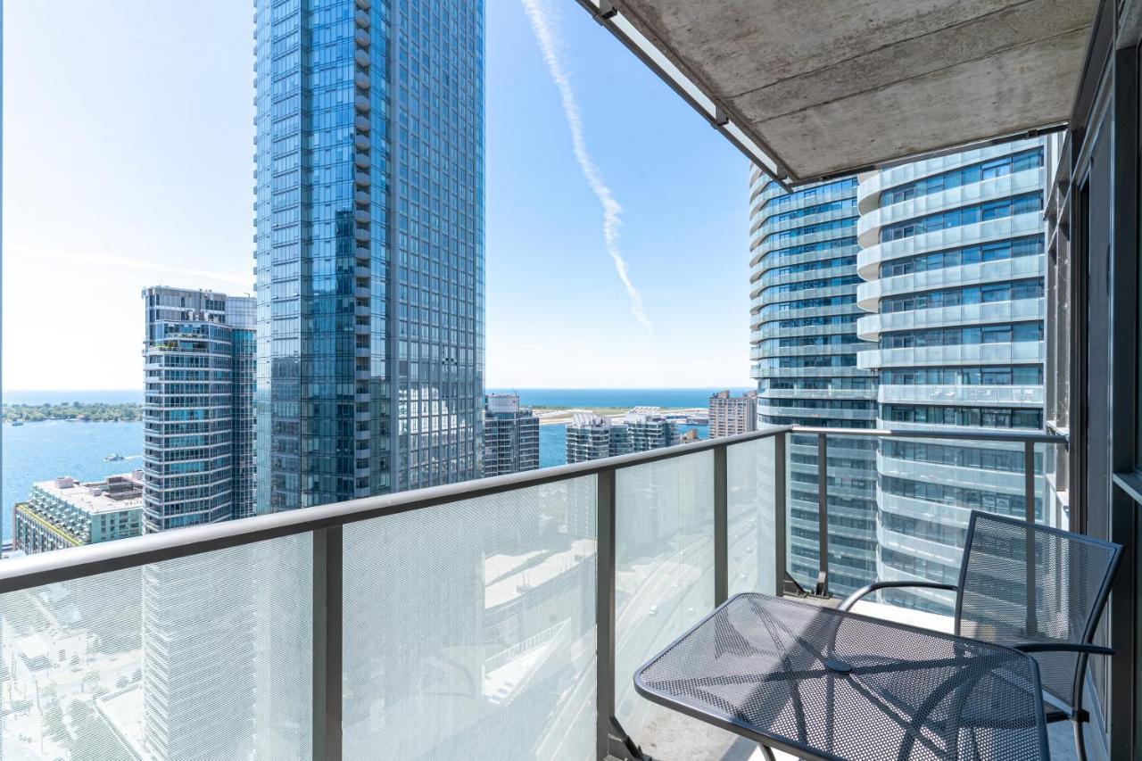 Aparthotel Beautiful Modern Toronto Luxurious Scotiabank Arena Esterno foto